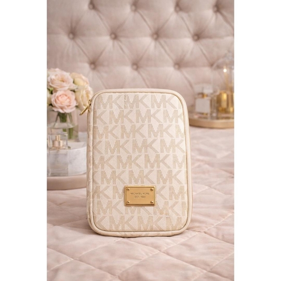 Michael Kors Accessories - Michael Kors Cream and Gold Tablet Case